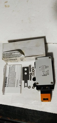Siemens 3SE3 861 Safety Position Switch 230V Lock Actuator Metal Body Transducer - Image 2