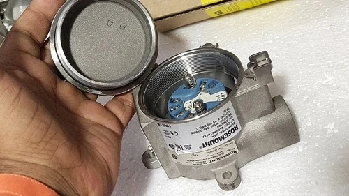Rosemount 248HAE Hart 4-20 mA Steel Housing Temperature Transmitter Transducer - Image 2