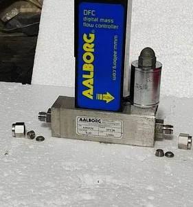 Aalborg DFCS-010076 DFC36 Mass Flow Controller 30L/Min RS485 0-5VDC 1/4 Inch