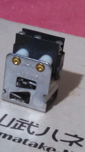 Yamatake Honeywell Micro Switch 2D100-J PTCE PTCD 2MN1 2MN11-JS 2MN8 Transducer - Image 2