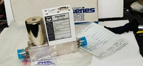 Fujikin FCST1200FC Gas Thermal Mass Flow Syst Controller Transmitter Transducer - Image 11