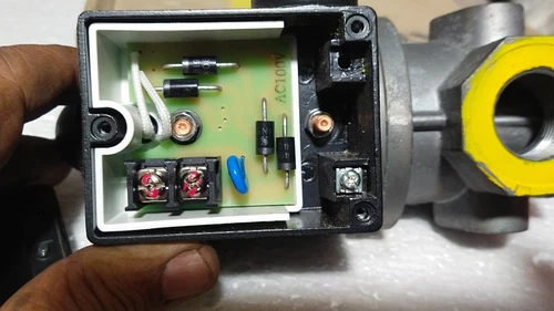 CKD VNA-20 2 Port 3/4 Inch 100VAC NC Gas cut Off Valve Transmitter Controller - Image 13