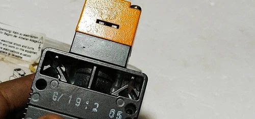 Siemens 3SE3 861 Safety Position Switch 230V Lock Actuator Metal Body Transducer - Image 16