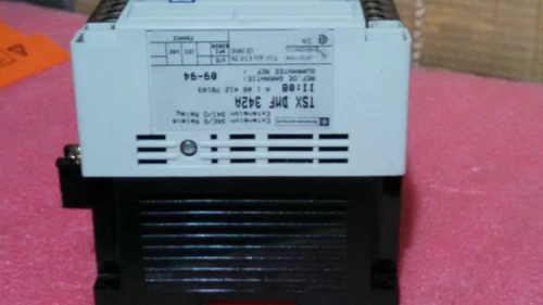 Telemecanique TSX DMF PLC DCS Controller Expansion Unit Transmitter Transducer - Image 3