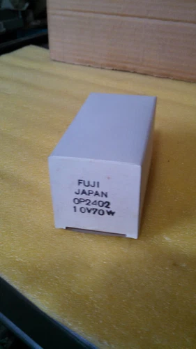 Fuji Quartz Bulb OP2402 10V 70W Projector Lighting Transmitter Transducer Japan - Image 4