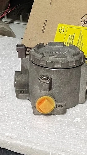 Rosemount 248HAE Hart 4-20 mA Steel Housing Temperature Transmitter Transducer - Image 5
