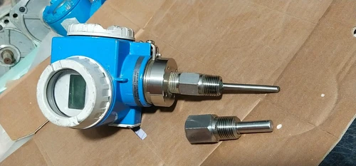 Eedress+Hauser TMD833C Hart 4-20mA Temperature Transmitter Transducer Controller - Image 6