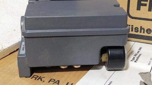 Fisher 3660 Pneumatic Valve Positioner 3-15PSI Controller Transmitter Transducer - Image 7