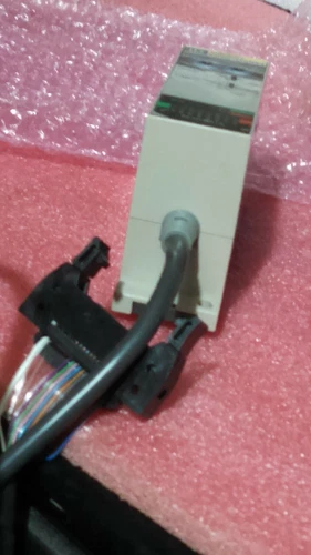 Omron V600-HAR91 Industrial RFID PLC DCS Transducer Transmitter Meter - Image 7