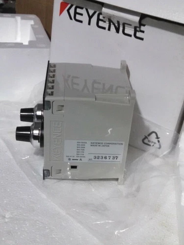 Keyence EG-547 Servo Amplifier Unit Proximity Transducer Transmitter Controller - Image 8