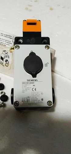 Siemens 3SE3 861 Safety Position Switch 230V Lock Actuator Metal Body Transducer - Image 9