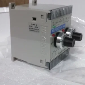 Keyence EG-547 Servo Amplifier Unit Proximity Transducer Transmitter Controller