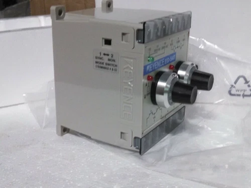 Keyence EG-547 Servo Amplifier Unit Proximity Transducer Transmitter Controller