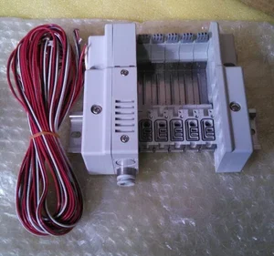 SMC SS5Q13-05LD1N-DS-Q Manifold Plug Solenoid Valve Transducer Transmitter