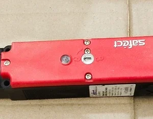 Safect CLS-M1BD 24VDC 1300N Safety Door Switch Guard Lock Controller Transmitter