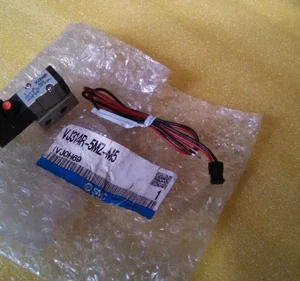 SMC VJ314R-5MZ-M5 VJ324 Solenoid Valve With Base 24vdc Transducer Transmitter