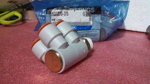 SMC KQ2ZD13 Union Adapter 6 8 10 12mm 1/8 1/4 3/8 1/2 In Transducer Transmitter - Image 2