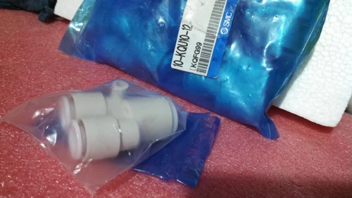 SMC KQU10-12 Y Tube-to-Tube Adapter 10 /12 mm Transducer Transmitter - Image 2
