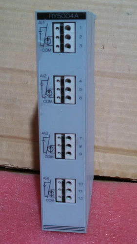 Azbil Yamatake RY5004A0000 4 Volt mA I/O Module Controller PLC DCS Transducer - Image 2