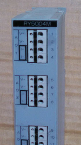 Azbil Yamatake RY5004M0000 4 Volt mA I/O Module PLC DCS Transducer Meter - Image 2