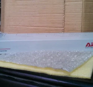APC AP9207 UPS Interface Expander Transmitter Controller Transducer Meter
