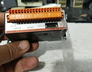 Omron ZS-RPD11 Parallel Output Unit Module PLC Controller Transmitter Transducer