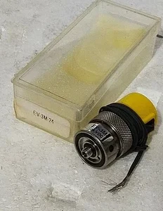 Clippard EV-3M-24 Electric Valve 24V 3Way N.C Transducer Transmitter