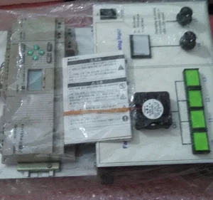 Omron ZEN10C1DR PA03024 8E1DR Training Panel PLC DCS Transducer Transmitter
