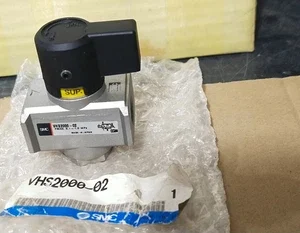 SMC VHS2000-02 3 Port 1/4 Inch Lock Out Handel Valve Transducer Transmitter