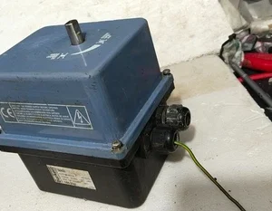Burkert 3003 Electric Rotary Actuator 100Nm ON-OFF 230VAC Transducer Controller