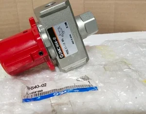 SMC VHS40-02 3 Port 1/4 Inch Lock Out Hand Valve Transducer Transmitter