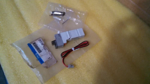 SMC 5 Port 24VDC VZ3143-5L0Z SY3140 Solenoid Valve Transducer Transmitter Contr - Image 12