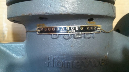 Honeywel Electric Control Valve Size 2Inch ML7420A V5063A Transducer Meter - Image 12