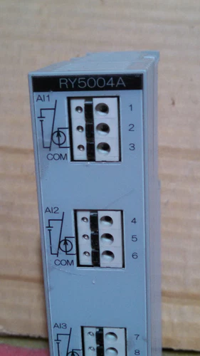 Azbil Yamatake RY5004A0000 4 Volt mA I/O Module Controller PLC DCS Transducer - Image 3