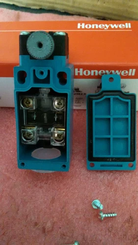 Honeywell Limit Micro Switch GLDB01A1B IP66 Transducer Transmitter Controller - Image 4