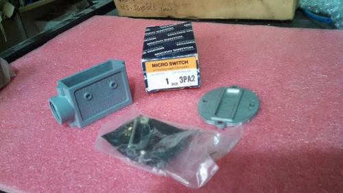 Micro Switch Honeywell 4AV11A-T1 3PA2 LSZ3M 41FR2 FE-MF35 LSZ3L Transducer - Image 3