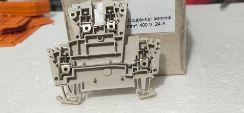 Weidmuller WDK 2.5 Feed through Double terminal Screw connection 2.5mm² 400V 22A - Image 4