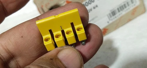 Weidmüller 1054660000 WQV 4/4 Jumper Terminal Block 4Position Screw In Transduce - Image 4