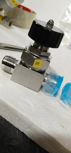 Fujikin 2 Way Handel Valve 316-l Temperature Transmitter Transducer Meter - Image 5