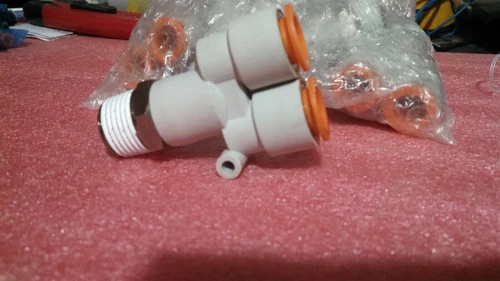 SMC KQ2U11-37S KQ2U13 Y Tube-to-Tube Adapter 1/2 3/8 InTransducer Transmitter - Image 4