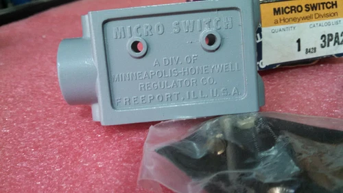 Micro Switch Honeywell 4AV11A-T1 3PA2 LSZ3M 41FR2 FE-MF35 LSZ3L Transducer - Image 4