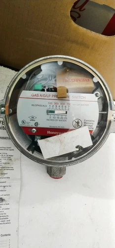 Honeywell C437F 1003 Gas A G LP Pressure Mercury Switch Meter Controller - Image 5