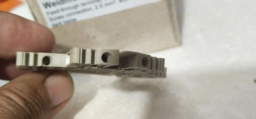 Weidmuller WDK 2.5 Feed through Double terminal Screw connection 2.5mm² 400V 22A - Image 6