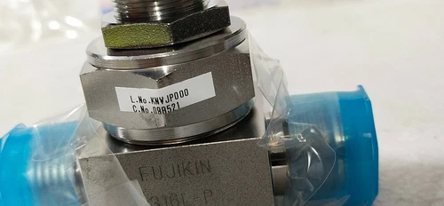 Fujikin 2 Way Handel Valve 316-l Temperature Transmitter Transducer Meter - Image 7
