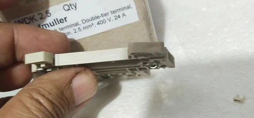 Weidmuller WDK 2.5 Feed through Double terminal Screw connection 2.5mm² 400V 22A - Image 7