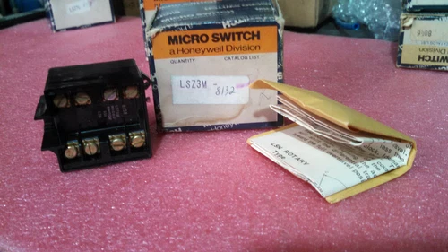 Micro Switch Honeywell 4AV11A-T1 3PA2 LSZ3M 41FR2 FE-MF35 LSZ3L Transducer - Image 8