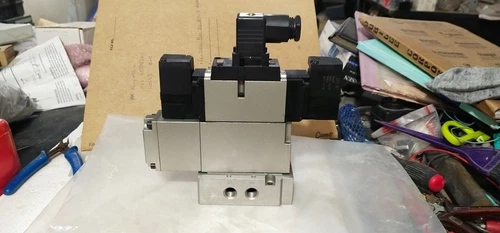 SMC VFS3610-1DZ 5Port Pilot Solenoid Valves 110VAC Check Spacer VVFS3000-22A - Image 8