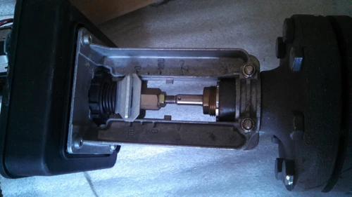 Honeywel Electric Control Valve Size 2Inch ML7420A V5063A Transducer Meter - Image 8