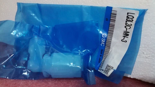 SMC LQ3B3B T3A B3C L4A L3C H3B L3B Fitting High Purity Transducer Transmitter - Image 9