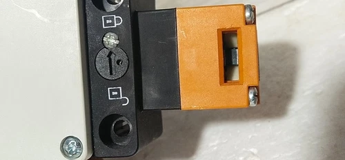 Siemens 3SE3 760 Safety Position Switch 24V Lock Actuator Controller Transducer - Image 10